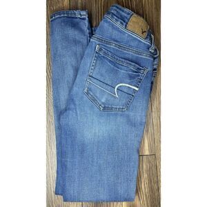 American Eagle Super Stretch Mid-Rise Jegging Medium Wash Women's Size 0‎ Short